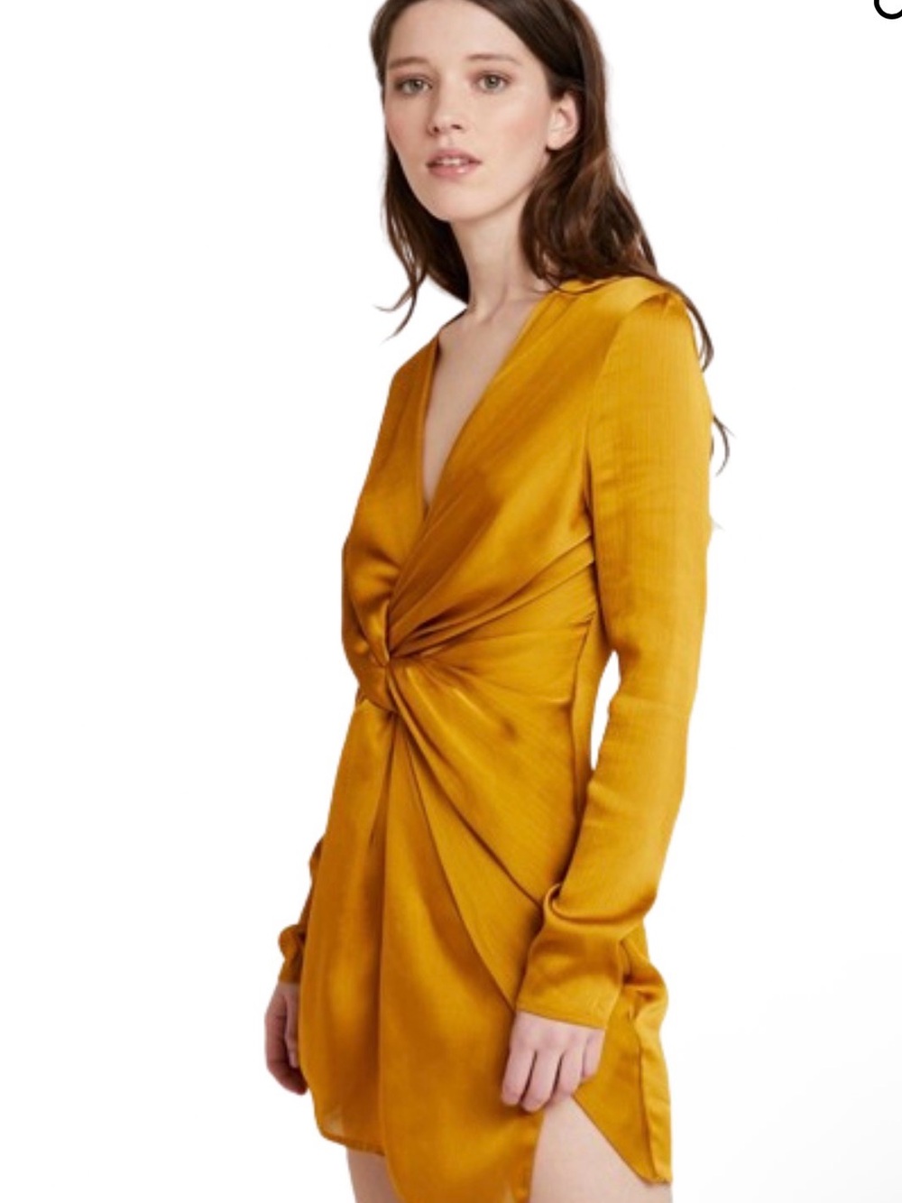 CLUB LONDON SIZE 8 Women's Twist-Front Satin Mini Dress in Mustard